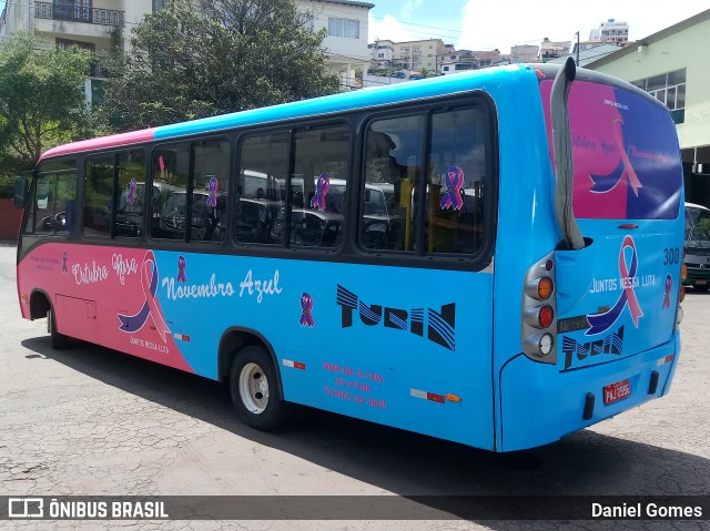 Turin Transportes 300 na cidade de Ouro Preto, Minas Gerais, Brasil, por Daniel Gomes. Número da foto: #7180856.