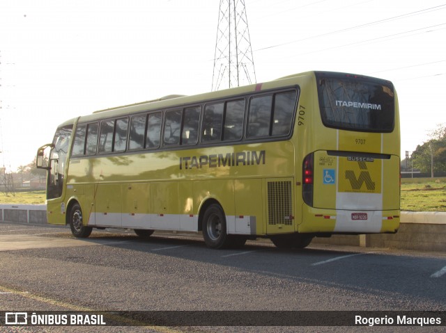 Viação Itapemirim 9707 na cidade de São José dos Campos, São Paulo, Brasil, por Rogerio Marques. ID da foto: 7183476.