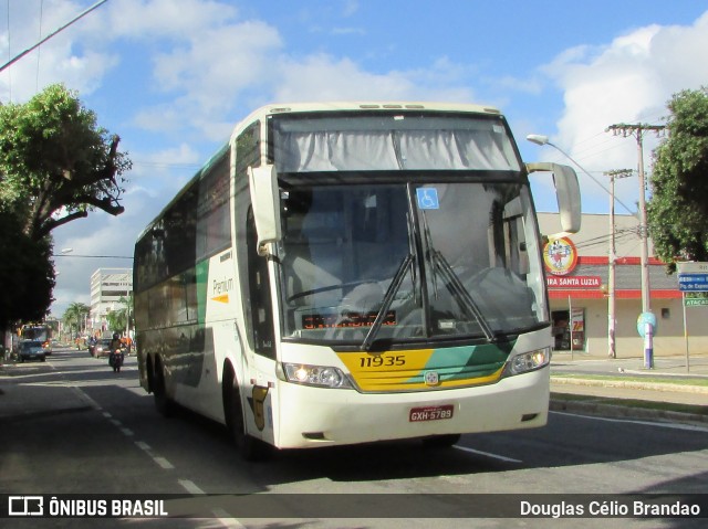 Empresa Gontijo de Transportes 11935 na cidade de Governador Valadares, Minas Gerais, Brasil, por Douglas Célio Brandao. Número da foto: #7183624.
