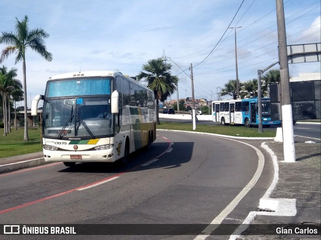 Empresa Gontijo de Transportes 17075 na cidade de Vitória, Espírito Santo, Brasil, por Gian Carlos. ID da foto: 7182766.