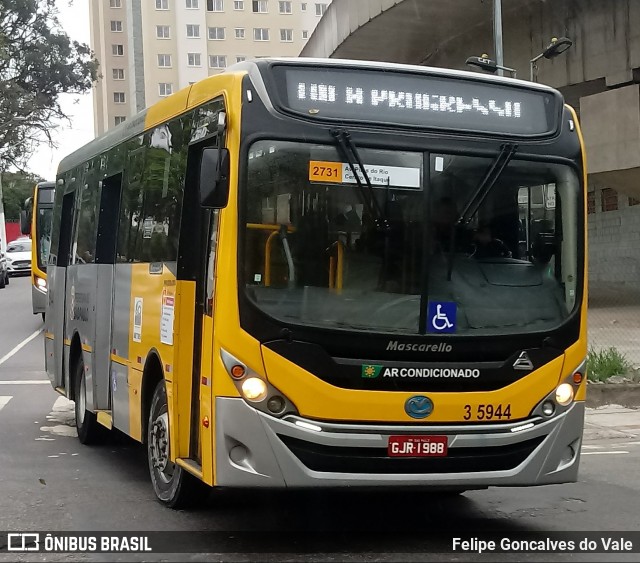 Upbus Qualidade em Transportes 3 5944 na cidade de São Paulo, São Paulo, Brasil, por Felipe Goncalves do Vale. Número da foto: #7183447.