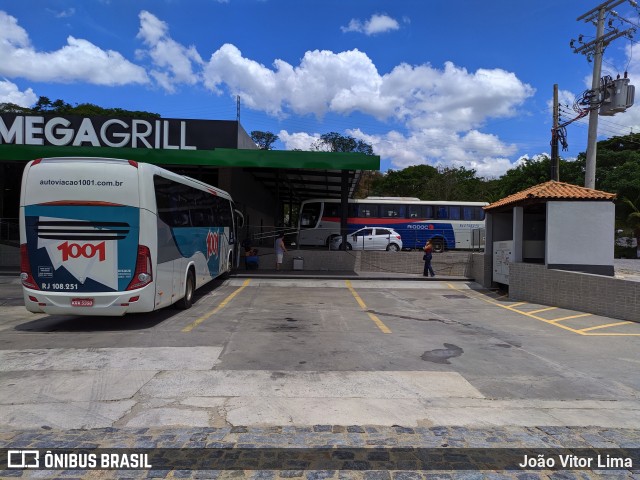 Auto Viação 1001 RJ 108.251 na cidade de Sapucaia, Rio de Janeiro, Brasil, por João Vitor Lima. Número da foto: #7187551.