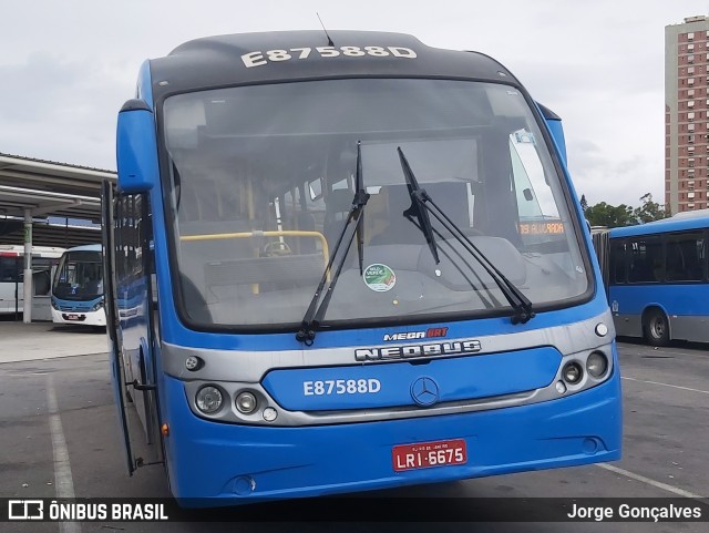 Expresso Pégaso E87588D na cidade de Rio de Janeiro, Rio de Janeiro, Brasil, por Jorge Gonçalves. ID da foto: 7188003.