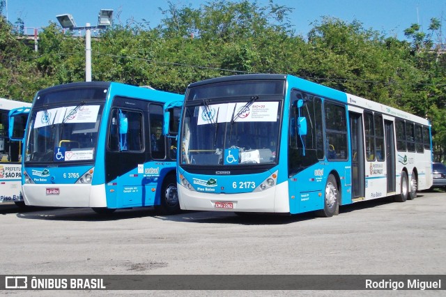 TUPI - Transportes Urbanos Piratininga 6 2173 na cidade de Rio de Janeiro, Rio de Janeiro, Brasil, por Rodrigo Miguel. Número da foto: #7190419.