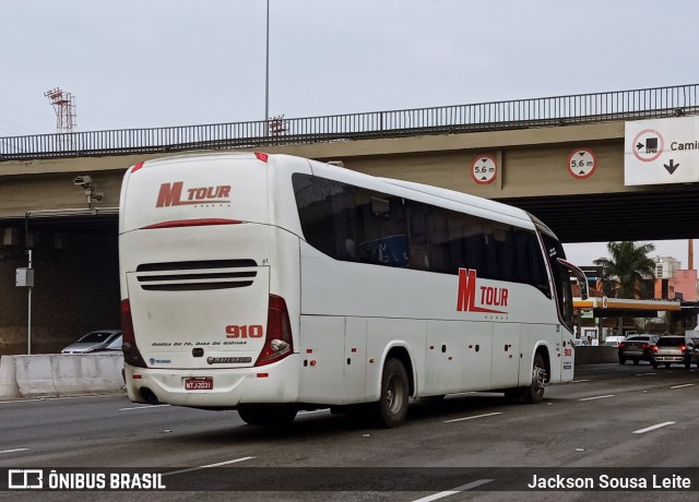 Muralha Tour Transportes e Turismo 910 na cidade de São Paulo, São Paulo, Brasil, por Jackson Sousa Leite. ID da foto: 7192441.