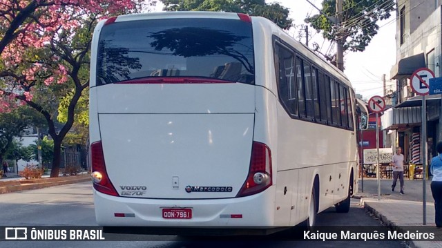 Ônibus Particulares 7961 na cidade de Belo Horizonte, Minas Gerais, Brasil, por Kaique Marquês Medeiros . ID da foto: 7114235.