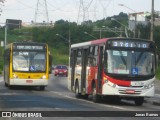 Pêssego Transportes 4 7136 na cidade de São Paulo, São Paulo, Brasil, por Jonas Ramos. ID da foto: :id.