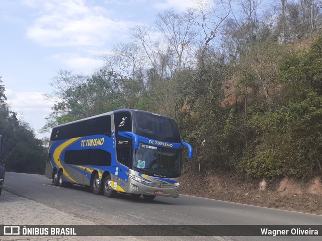 TC Turismo 2015 na cidade de Leopoldina, Minas Gerais, Brasil, por Wagner Oliveira. ID da foto: 7130350.