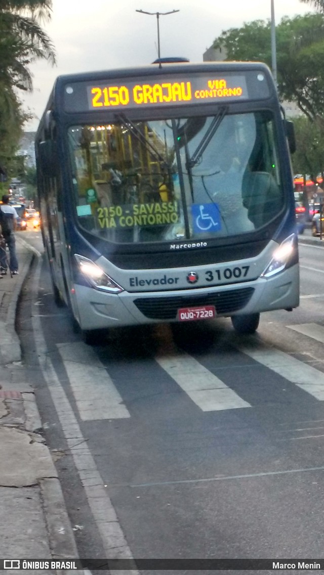Coletivos São Lucas 31007 na cidade de Belo Horizonte, Minas Gerais, Brasil, por Marco Menin. Número da foto: #7130614.