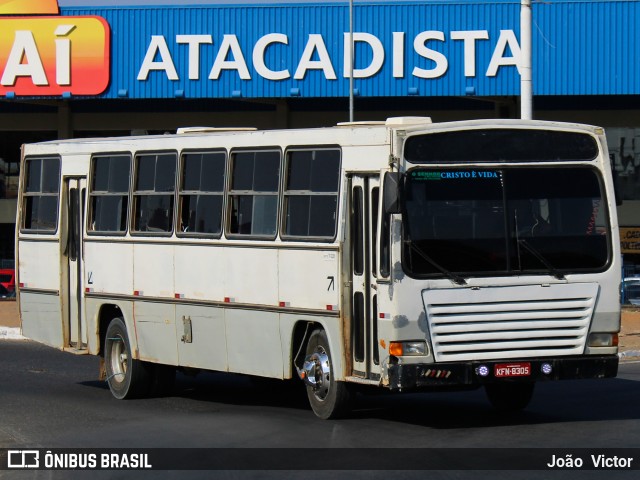 Ônibus Particulares 8305 na cidade de Juazeiro, Bahia, Brasil, por João Victor. ID da foto: 7195981.