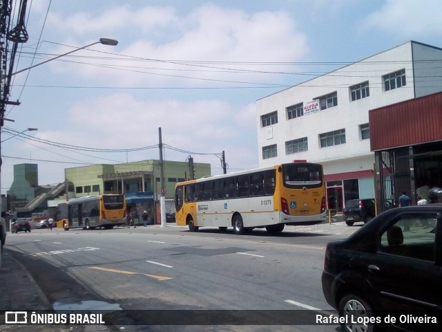Viação Metrópole Paulista - Zona Leste 3 1375 na cidade de São Paulo, São Paulo, Brasil, por Rafael Lopes de Oliveira. Número da foto: #7193953.