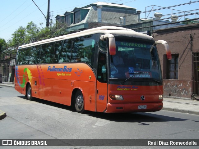 Pullman Bus 106 na cidade de Santiago, Santiago, Metropolitana de Santiago, Chile, por Raúl Díaz Romeodelta. Número da foto: #7195594.