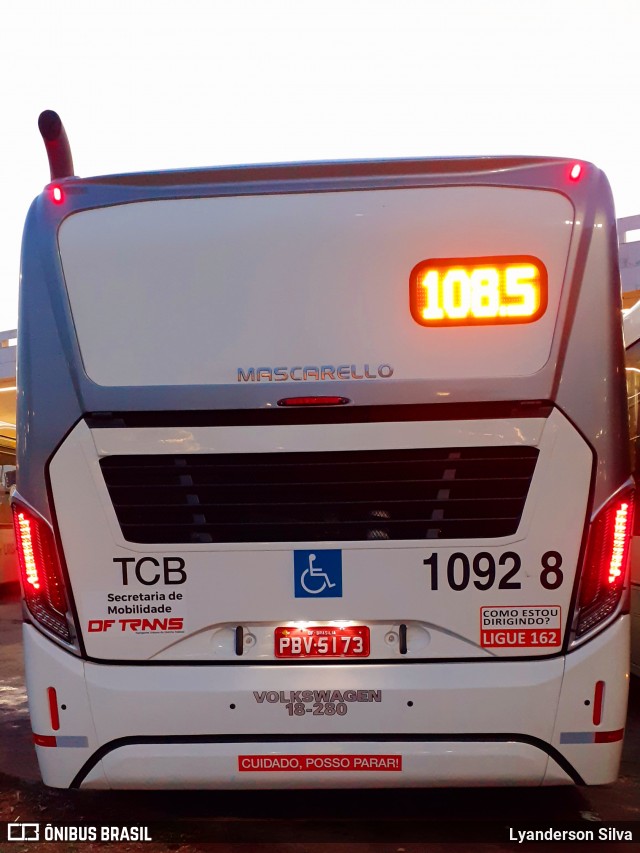 TCB - Sociedade de Transportes Coletivos de Brasília 1092-8 na cidade de Brasília, Distrito Federal, Brasil, por Lyanderson Silva. ID da foto: 7220211.