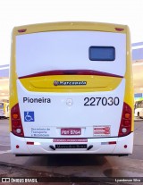 Viação Pioneira 227030 na cidade de Brasília, Distrito Federal, Brasil, por Lyanderson Silva. Número da foto: #7220214.