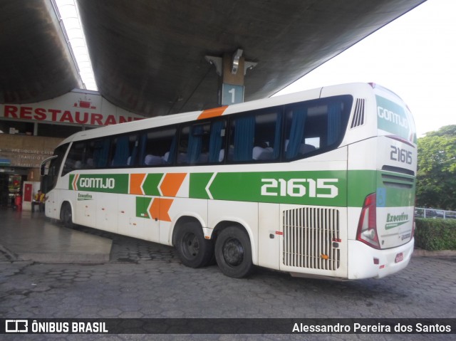 Empresa Gontijo de Transportes 21615 na cidade de Uberlândia, Minas Gerais, Brasil, por Alessandro Pereira dos Santos. ID da foto: 7226855.