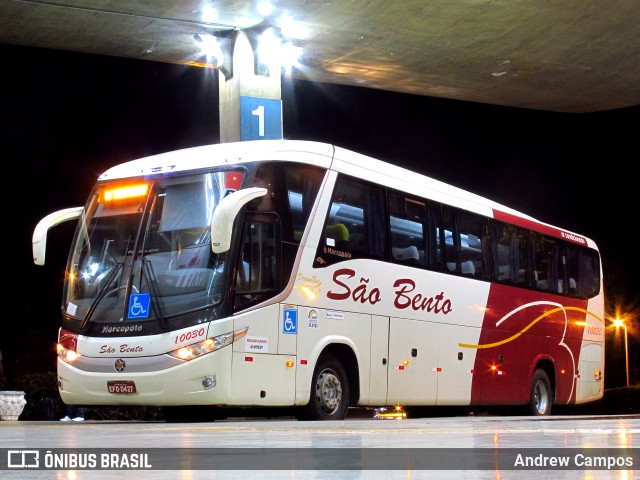 Viação São Bento Ribeirão Preto 10030 na cidade de Uberlândia, Minas Gerais, Brasil, por Andrew Campos. ID da foto: 7231636.