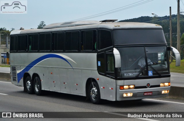 Ônibus Particulares 1010 na cidade de Arujá, São Paulo, Brasil, por Rudnei Aparecido da Silva. Número da foto: #7230244.
