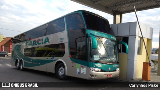 Viação Garcia 7986 na cidade de Ponta Grossa, Paraná, Brasil, por Carlynhos Piske. Número da foto: #7230493.
