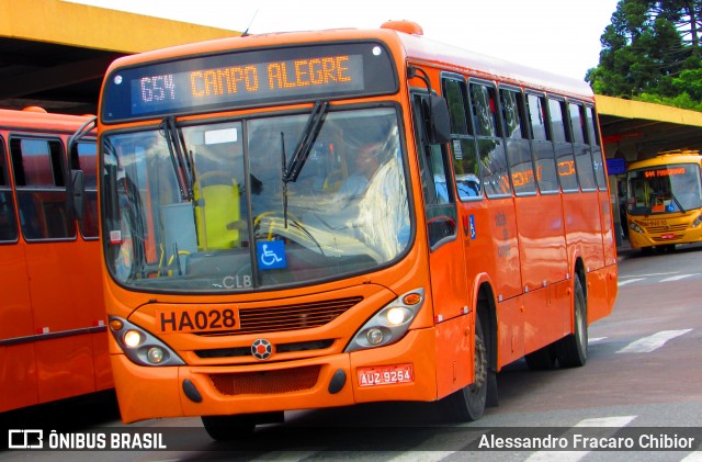 Auto Viação Redentor HA028 na cidade de Curitiba, Paraná, Brasil, por Alessandro Fracaro Chibior. ID da foto: 7233019.