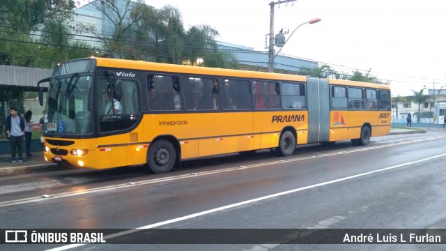 Viação Praiana 3007 na cidade de Balneário Camboriú, Santa Catarina, Brasil, por André Luis L Furlan. Número da foto: #7233575.