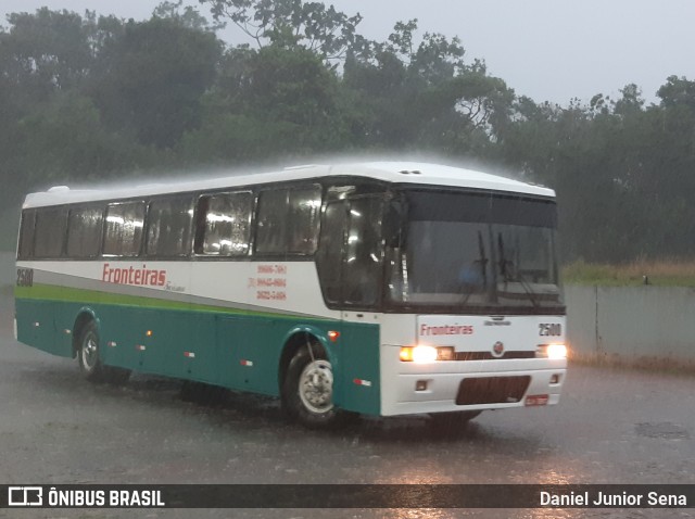 Fronteiras Turismo 2500 na cidade de Ouro Preto, Minas Gerais, Brasil, por Daniel Junior Sena. ID da foto: 7234229.