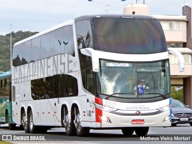 Auto Viação Catarinense 3517 na cidade de Florianópolis, Santa Catarina, Brasil, por Matheus Vieira Mortari. Número da foto: #7233525.