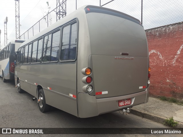 Ônibus Particulares 2452 na cidade de Contagem, Minas Gerais, Brasil, por Lucas Máximo. Número da foto: #7236054.