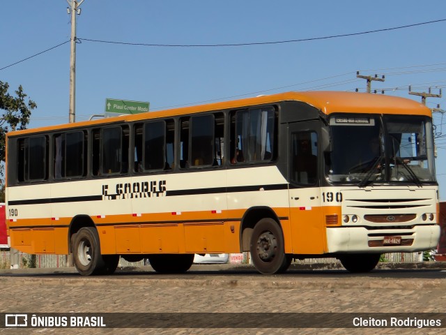 Empresa Soares 190 na cidade de Teresina, Piauí, Brasil, por Cleiton Rodrigues. ID da foto: 7243694.