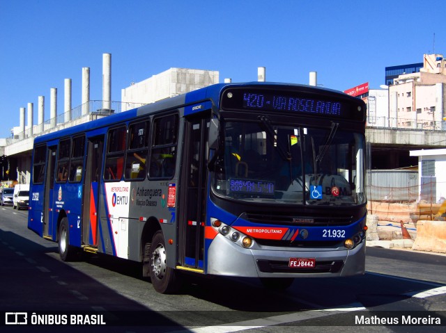 Viação Osasco 21.932 na cidade de Carapicuíba, São Paulo, Brasil, por Matheus Moreira. Número da foto: #7242007.