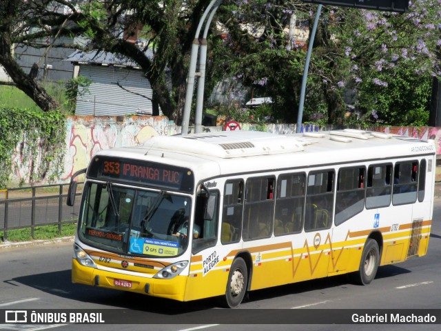 Companhia Carris Porto-Alegrense 0782 na cidade de Porto Alegre, Rio Grande do Sul, Brasil, por Gabriel Machado. Número da foto: #7242973.