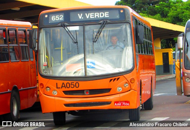 Araucária Transportes Coletivos LA050 na cidade de Curitiba, Paraná, Brasil, por Alessandro Fracaro Chibior. Número da foto: #7245049.