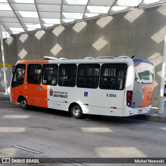 Auto Viação Transcap 8 5044 na cidade de São Paulo, São Paulo, Brasil, por Michel Nowacki. ID da foto: 7250217.