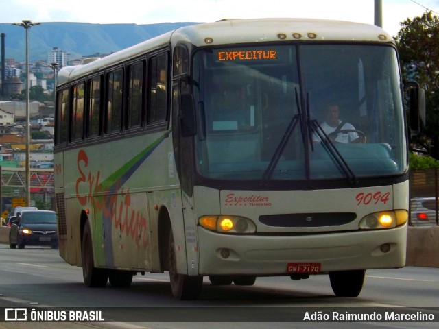 Expeditur Turismo 9094 na cidade de Belo Horizonte, Minas Gerais, Brasil, por Adão Raimundo Marcelino. ID da foto: 7250055.