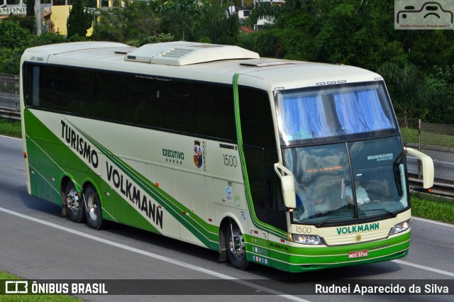 Empresa de Transportes Coletivos Volkmann 1500 na cidade de Santa Isabel, São Paulo, Brasil, por Rudnei Aparecido da Silva. ID da foto: 7250214.