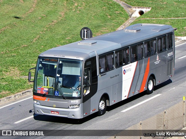 Empresa de Ônibus Pássaro Marron 90915 na cidade de Aparecida, São Paulo, Brasil, por Luiz Krolman. ID da foto: 7250754.