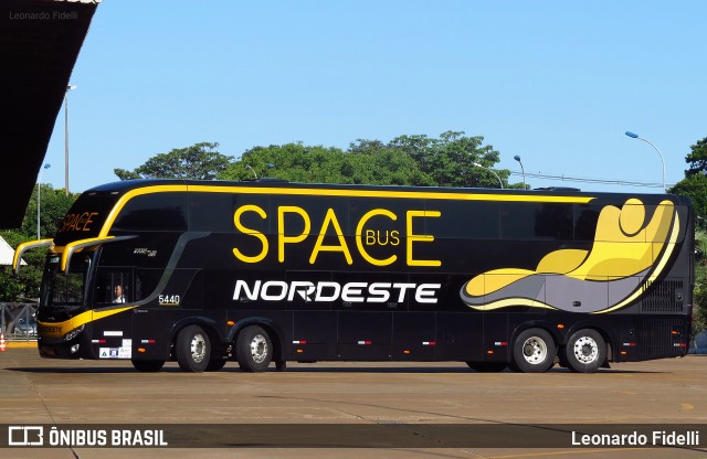 Expresso Nordeste 5440 na cidade de Maringá, Paraná, Brasil, por Leonardo Fidelli. ID da foto: 7252880.