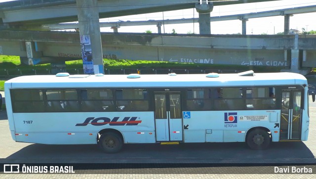 SOUL - Sociedade de Ônibus União Ltda. 7187 na cidade de Porto Alegre, Rio Grande do Sul, Brasil, por Davi Borba. ID da foto: 7254212.