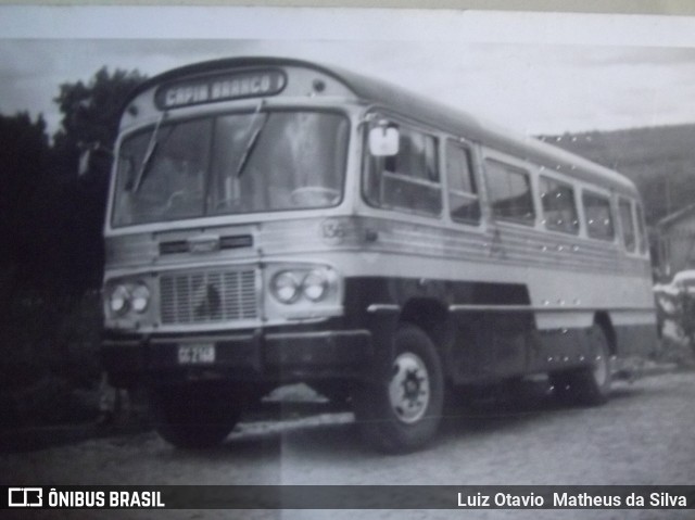 Empresa Alcino G. Cotta 136 na cidade de Capim Branco, Minas Gerais, Brasil, por Luiz Otavio Matheus da Silva. ID da foto: 7254200.