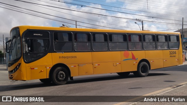 Viação Praiana 3206 na cidade de Balneário Camboriú, Santa Catarina, Brasil, por André Luis L Furlan. Número da foto: #7256782.