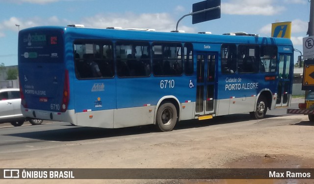 SOPAL - Sociedade de Ônibus Porto-Alegrense Ltda. 6710 na cidade de Porto Alegre, Rio Grande do Sul, Brasil, por Max Ramos. Número da foto: #7256787.