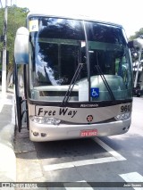 Transporte Escolar Free Way 960 na cidade de São Paulo, São Paulo, Brasil, por João Soares. Número da foto: #7257764.