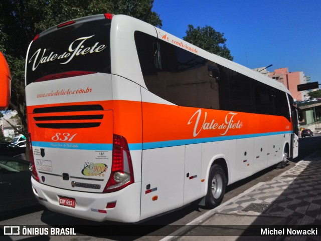 Viação Vale do Tietê 831 na cidade de São Paulo, São Paulo, Brasil, por Michel Nowacki. Número da foto: #7260822.