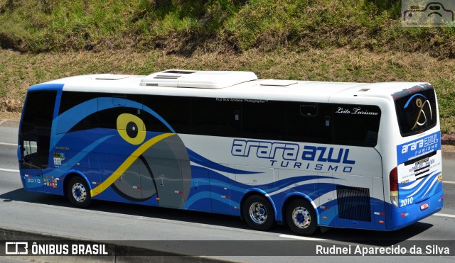 Arara Azul Turismo 2010 na cidade de Arujá, São Paulo, Brasil, por Rudnei Aparecido da Silva. Número da foto: #7261804.
