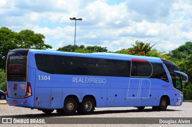 Real Expresso 1304 na cidade de Pirassununga, São Paulo, Brasil, por Douglas Alvim. Número da foto: #7264473.