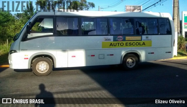 Autoescola CFC Rumo Certo 8474 na cidade de Gravataí, Rio Grande do Sul, Brasil, por Elizeu Oliveira. ID da foto: 7265007.