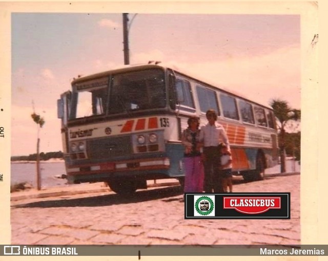 Expresso Frederes > Frederes Turismo 135 na cidade de São Lourenço do Sul, Rio Grande do Sul, Brasil, por Marcos Jeremias. Número da foto: #7262390.