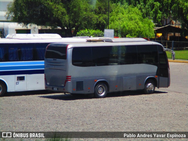 Ônibus Particulares Personal Rucaray Los Lirios na cidade de Requínoa, Cachapoal, Libertador General Bernardo O'Higgins, Chile, por Pablo Andres Yavar Espinoza. ID da foto: 7263040.