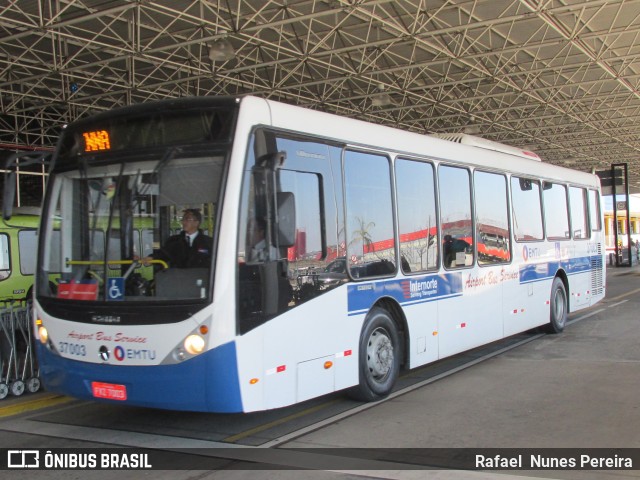 Airport Bus Service 37003 na cidade de Guarulhos, São Paulo, Brasil, por Rafael Nunes Pereira. ID da foto: 7266413.