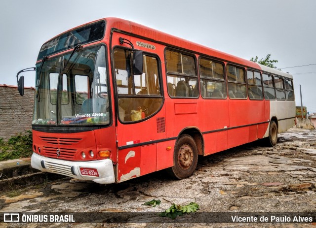 Ônibus Particulares 8234 na cidade de São Thomé das Letras, Minas Gerais, Brasil, por Vicente de Paulo Alves. Número da foto: #7266164.