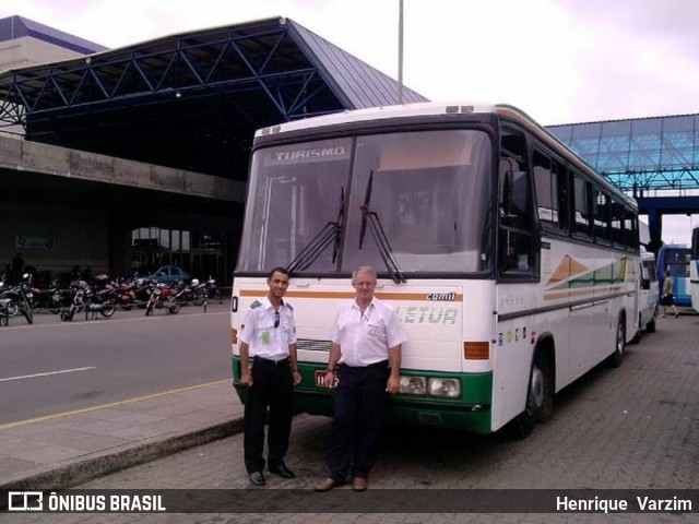 Burkletur - Burkle Turismo 120 na cidade de Porto Alegre, Rio Grande do Sul, Brasil, por Henrique  Varzim. Número da foto: #7268863.